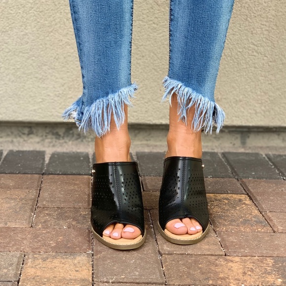 NIB Black Perforated Peep Toe Block Heel Mules - Picture 3 of 8